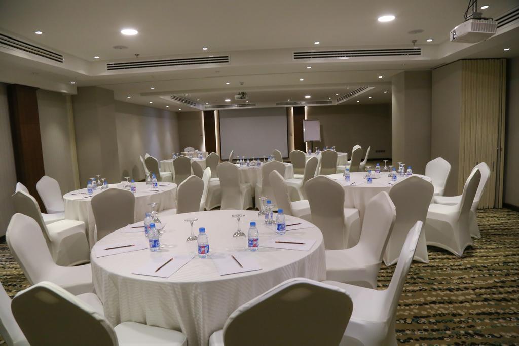 Continent Sumou Hotel Khobar Extérieur photo